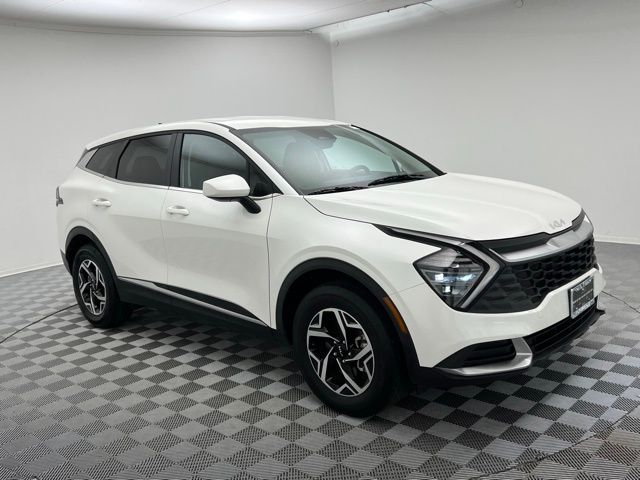 2024 Kia Sportage LX photo 3