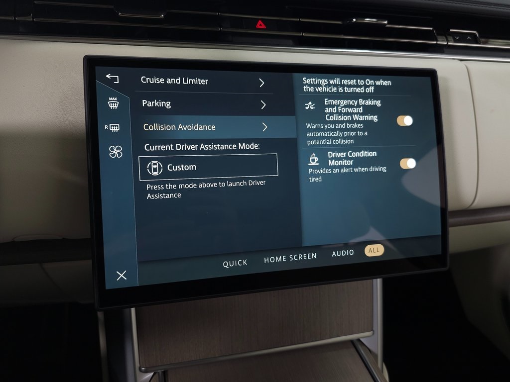 2025 LAND ROVER RANGE ROVER - Image 21