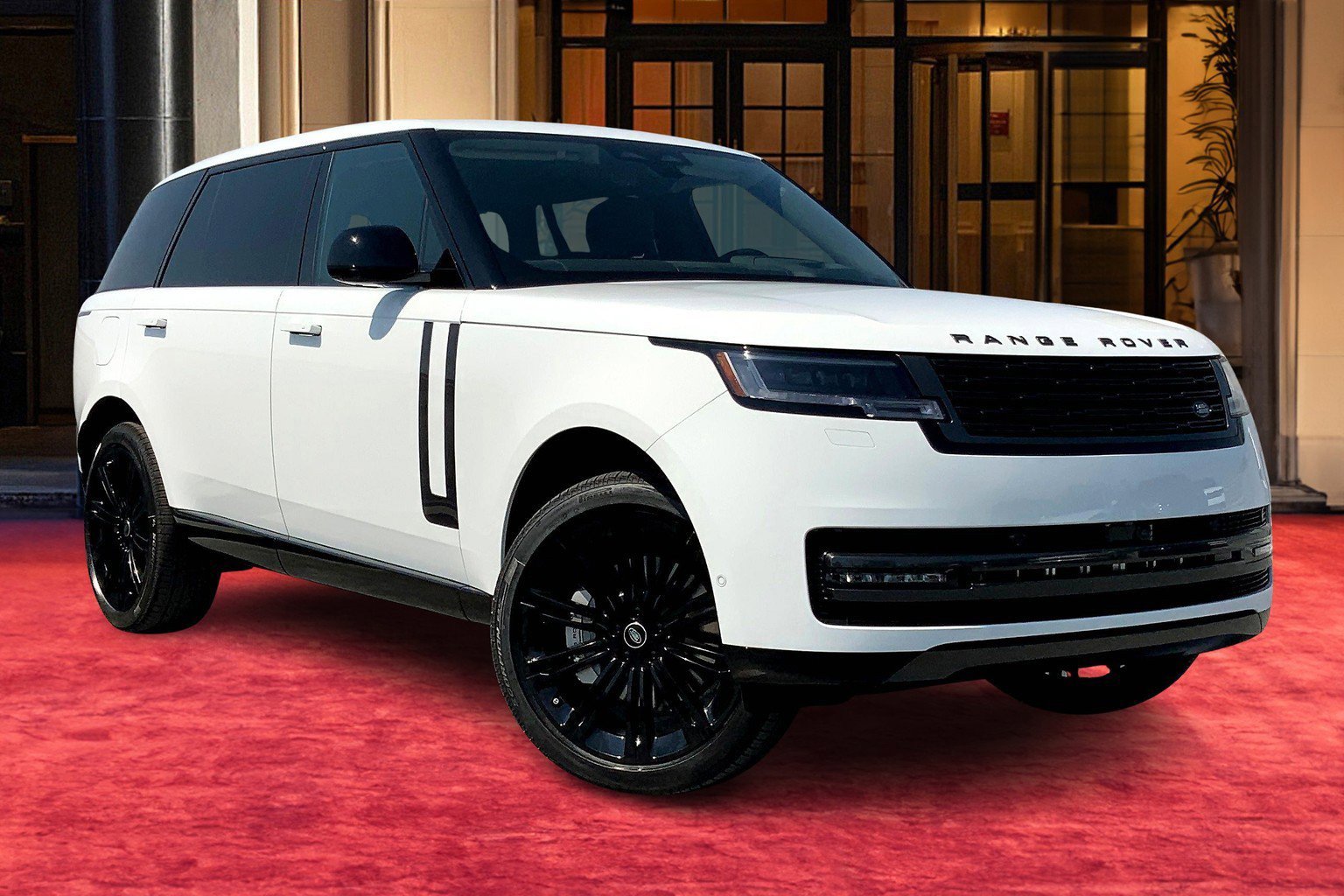 2025 Land Rover Range Rover SE photo 10