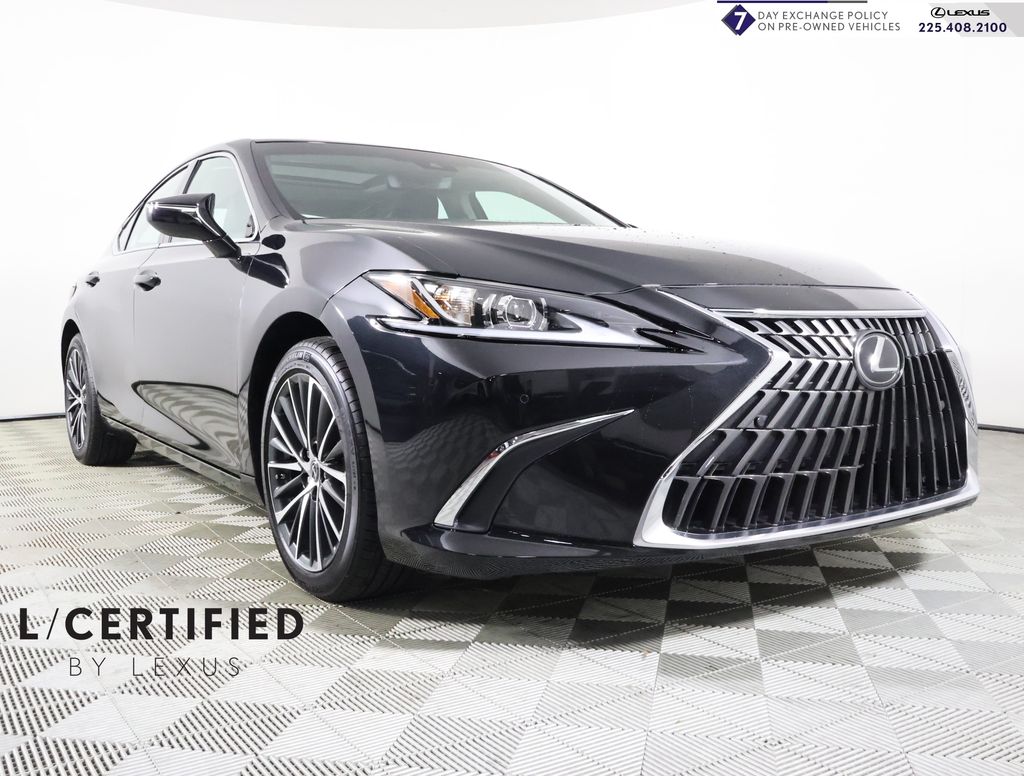 2025 Lexus ES 350's photo