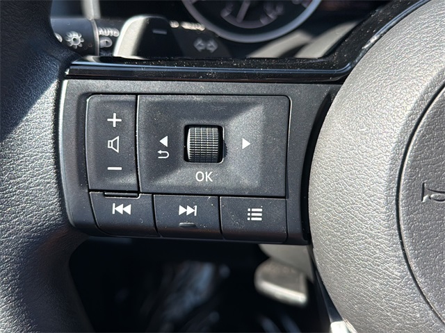 2023 Nissan Rogue SV photo 19