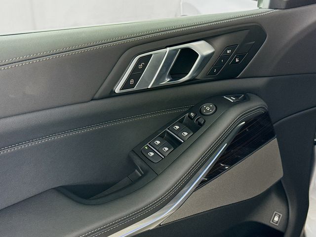 2026 Bmw X5 xDrive50e photo 18