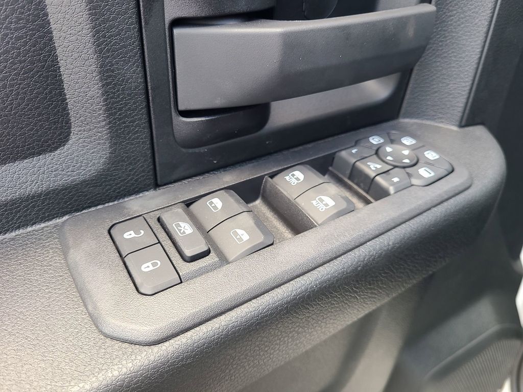 2025 Ram 3500 Tradesman photo 33