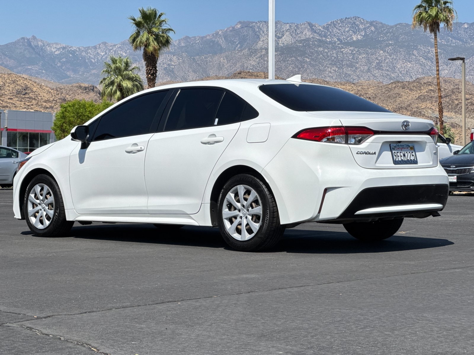2021 Toyota Corolla LE photo 4