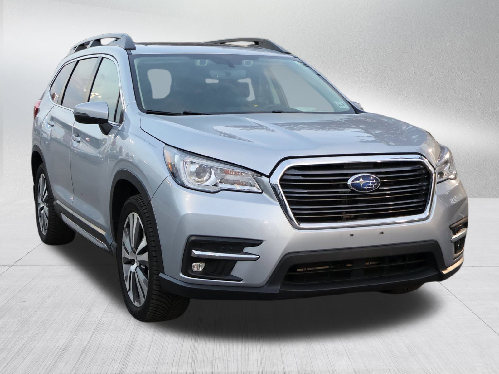2022 Subaru Ascent Limited's photo