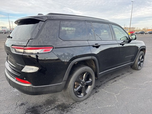 2023 Jeep Grand Cherokee Altitude photo 4