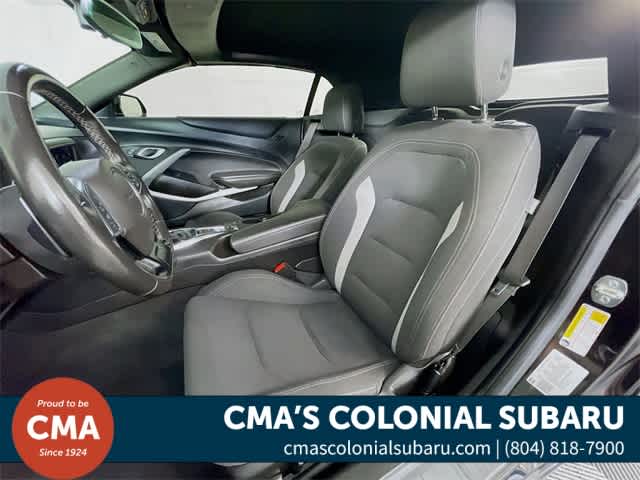 2023 Chevrolet Camaro 1LT photo 19