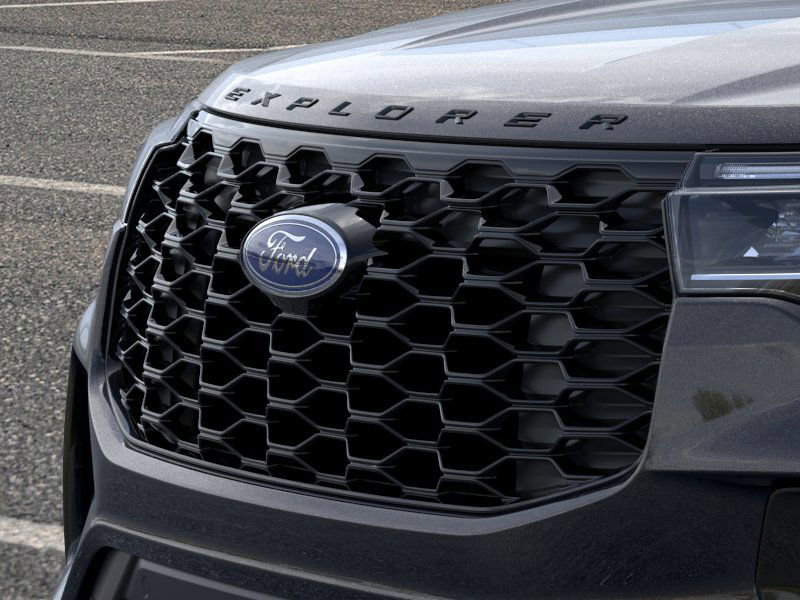 2025 Ford Explorer ST-Line photo 14