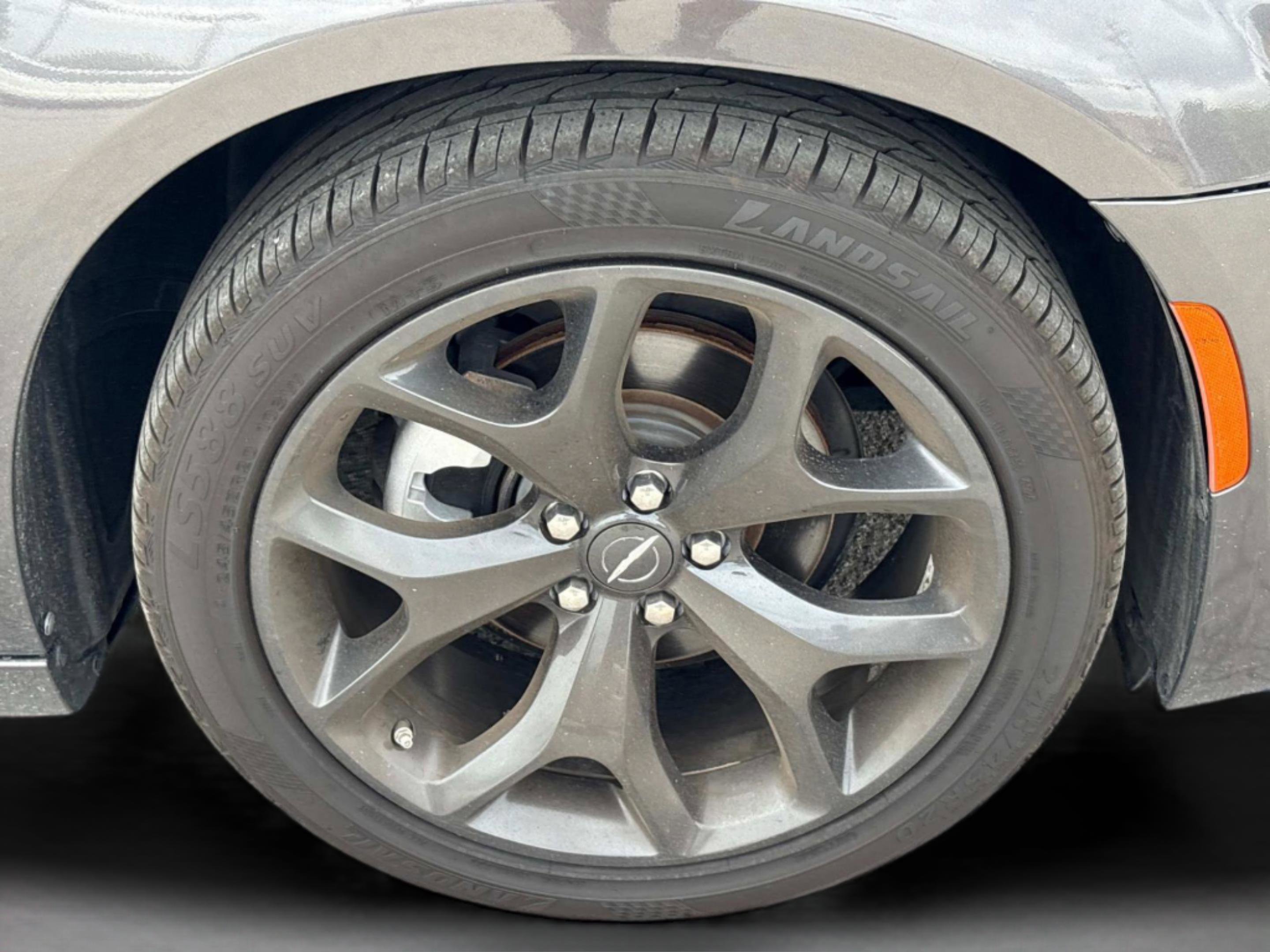 2022 Chrysler 300 S photo 34