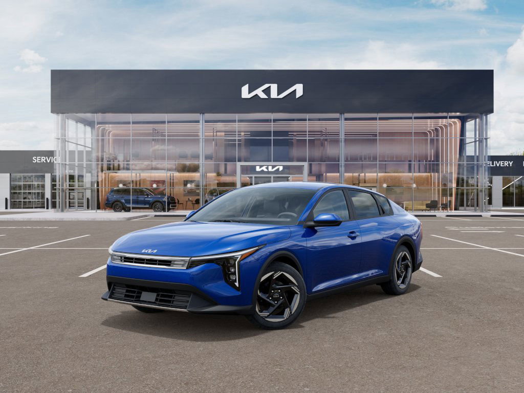2025 Kia K4 EX photo 2