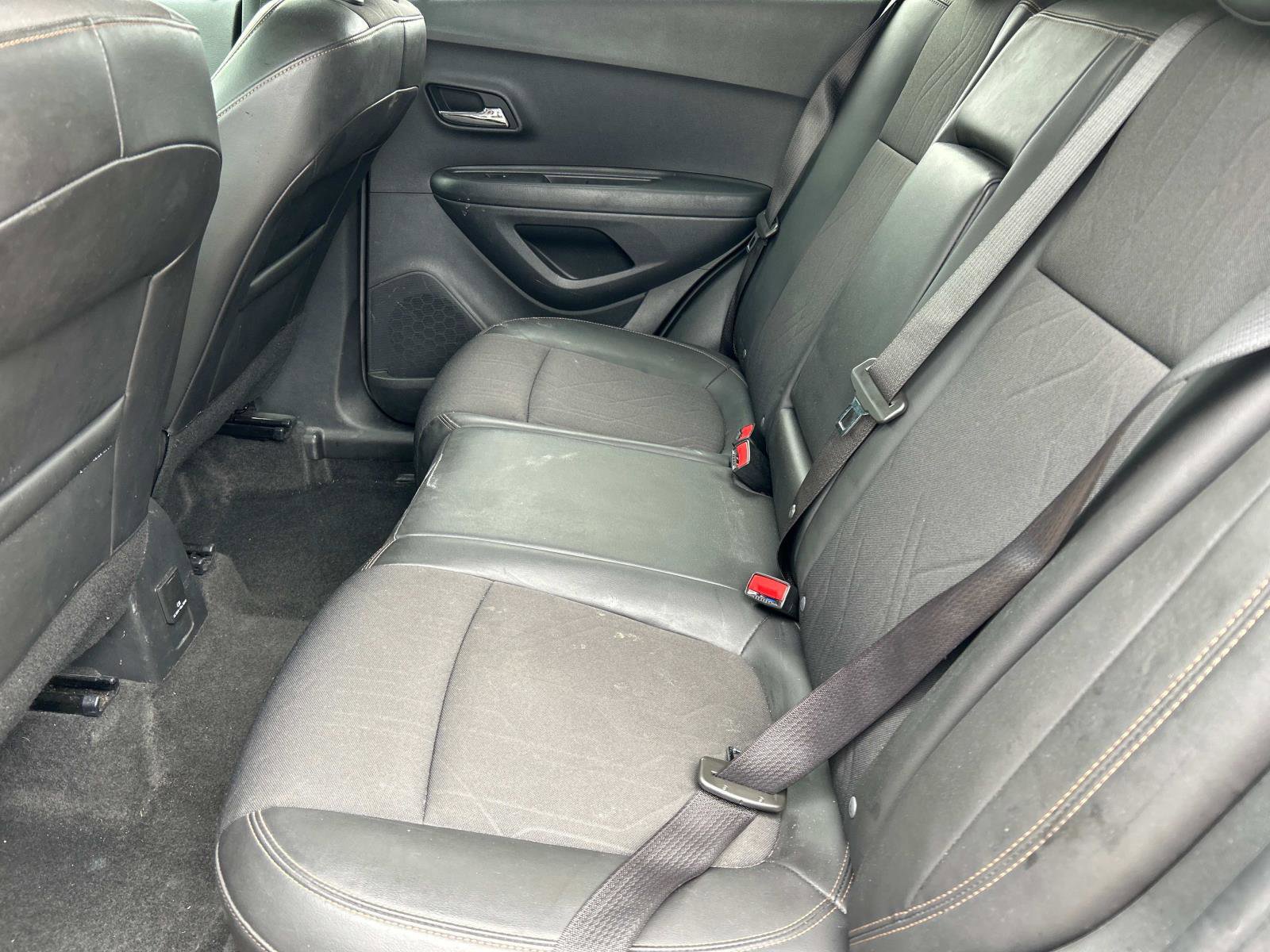 2022 Chevrolet Trax LT photo 18