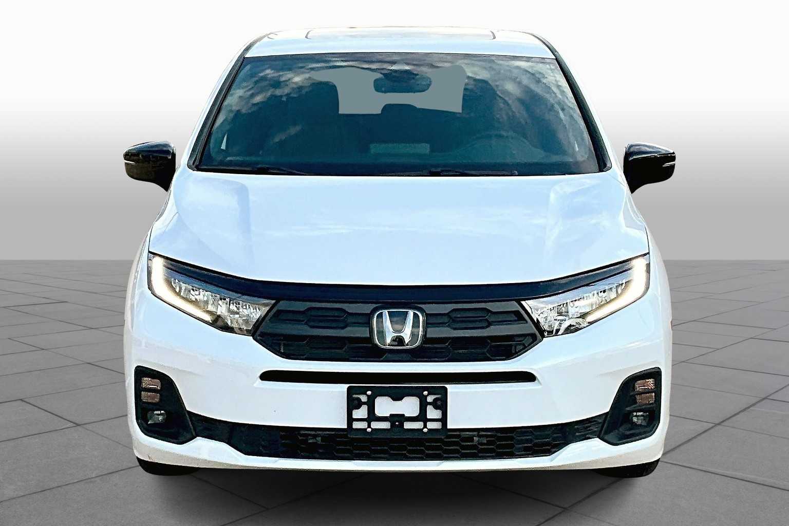 2025 Honda Odyssey photo 3