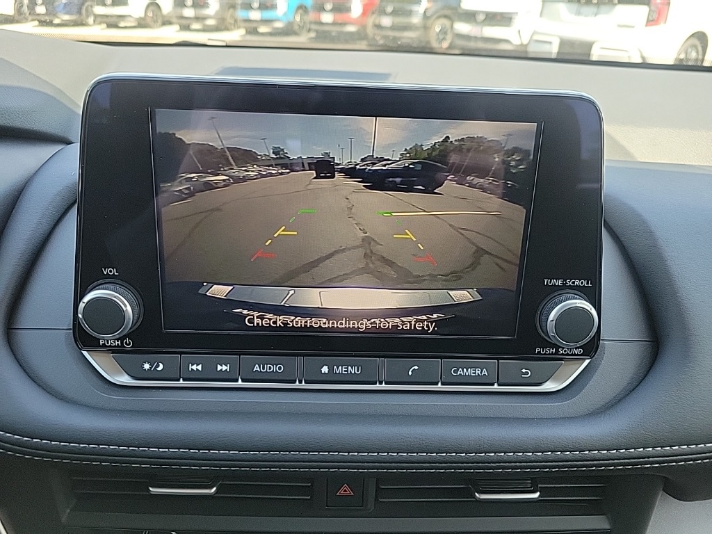 2026 Nissan Rogue SV photo 10