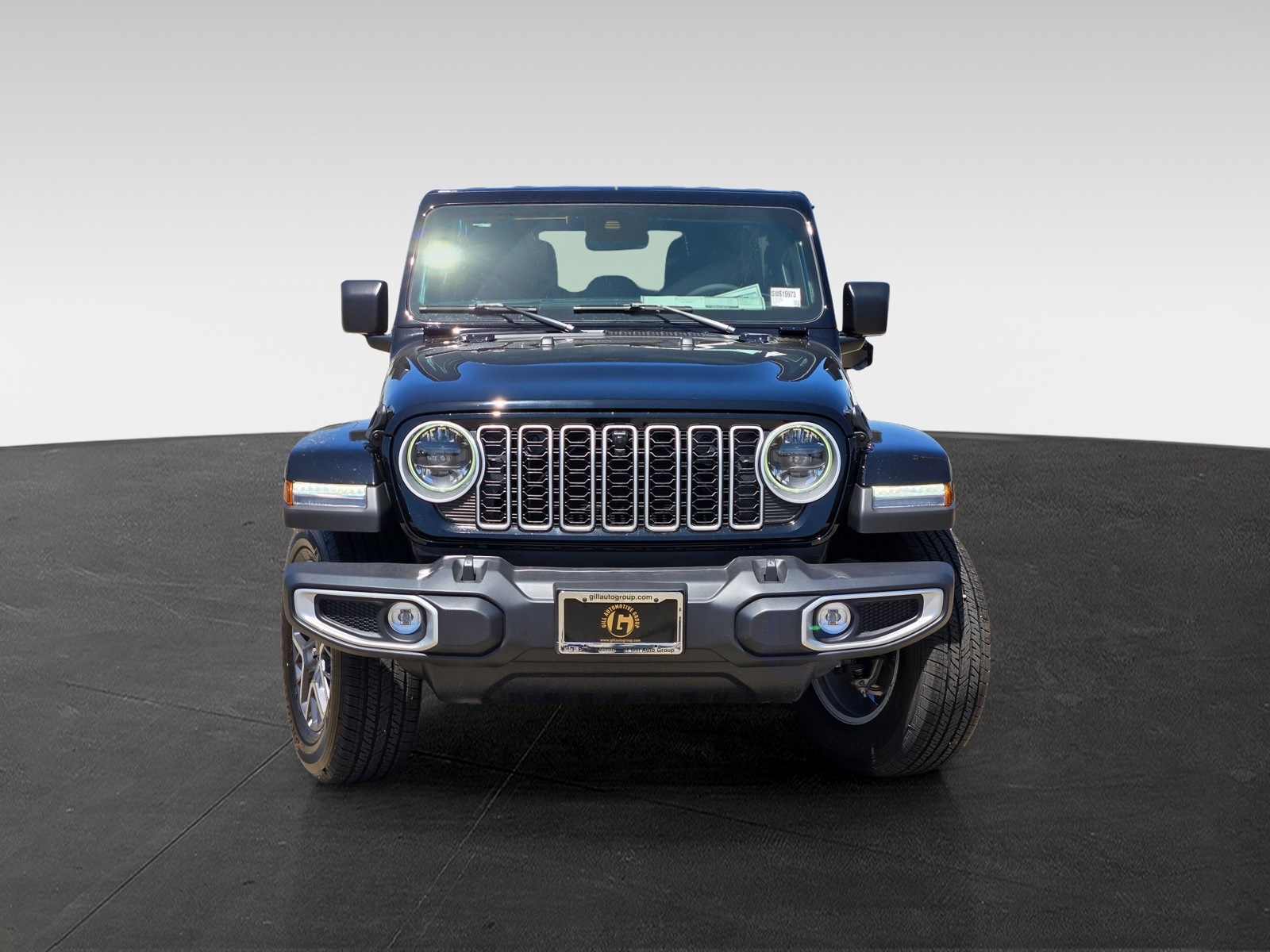2025 Jeep Wrangler Sahara photo 2
