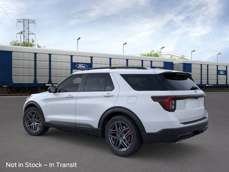 2026 Ford Explorer ST-Line photo 4