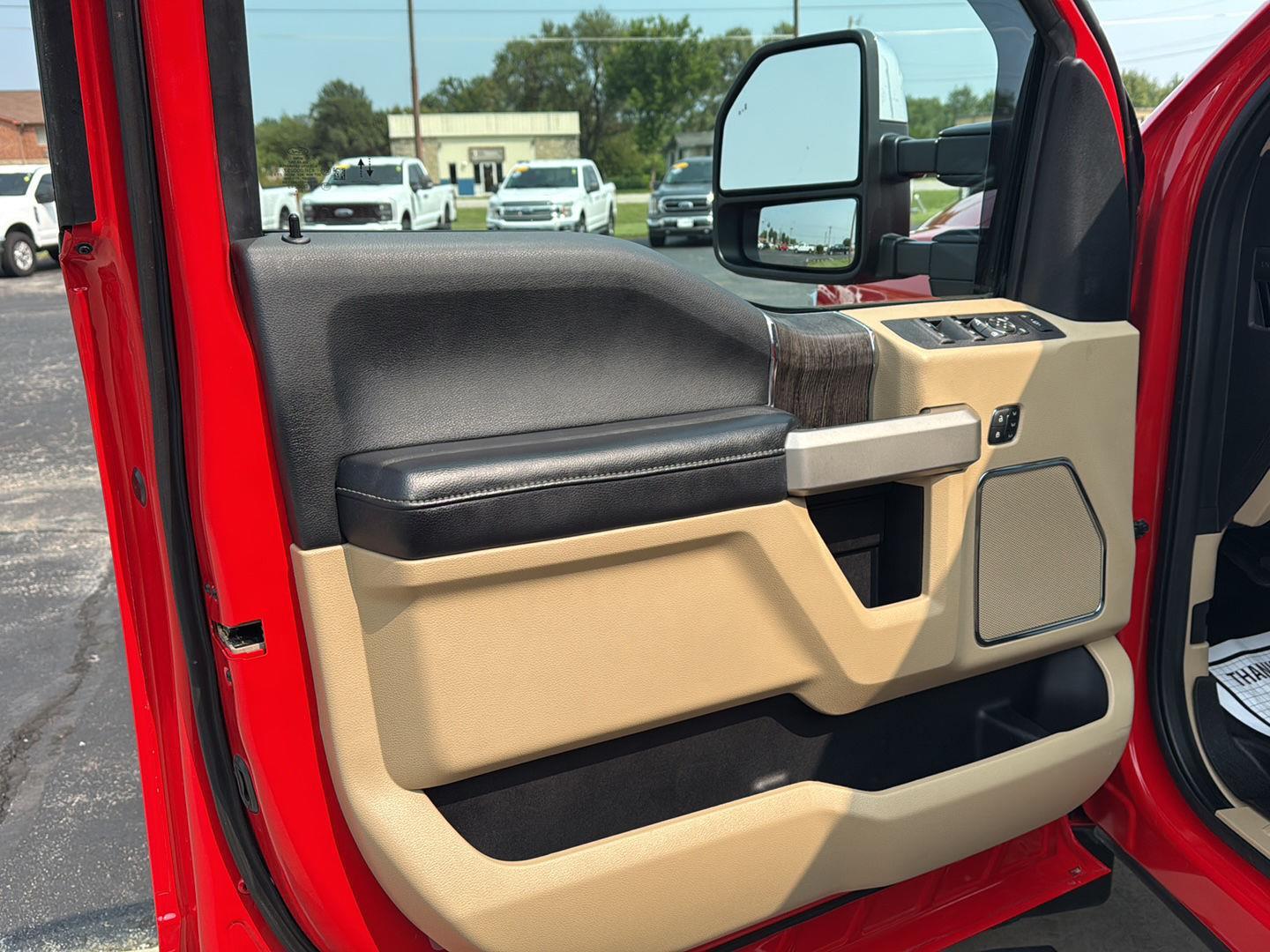 2021 Ford F-250 Lariat Tremor photo 10