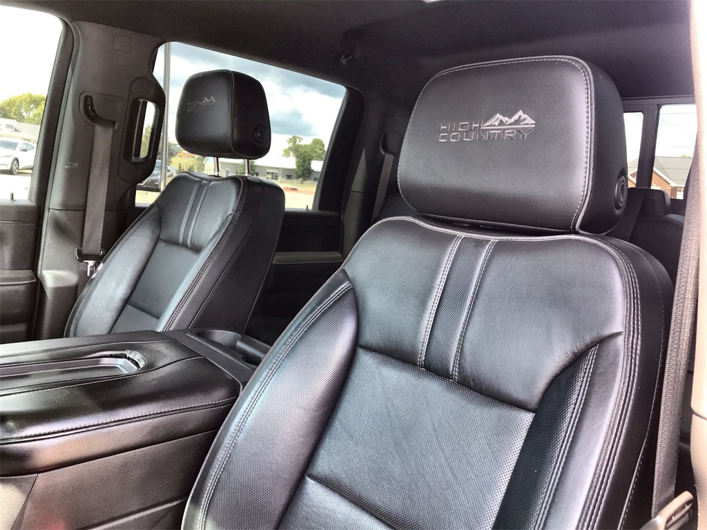 2021 Chevrolet Silverado 3500HD High Country photo 11