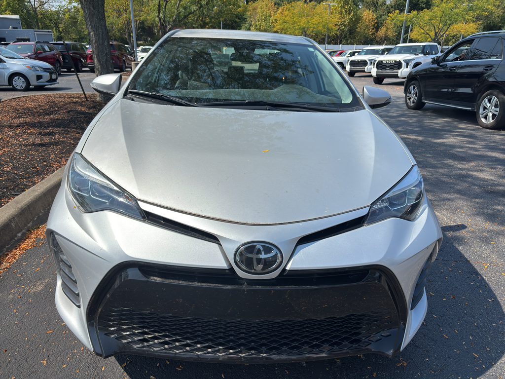 2019 Toyota Corolla SE photo 2
