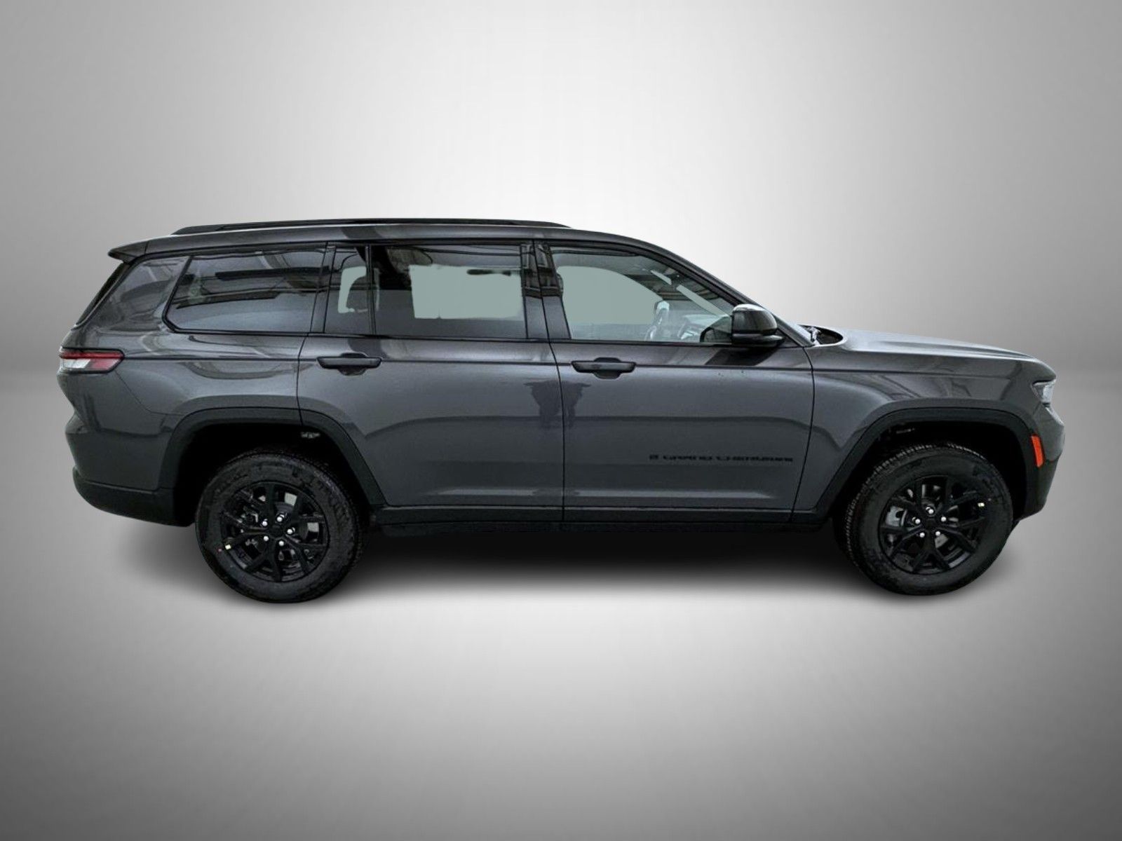 2025 Jeep Grand Cherokee Altitude photo 4