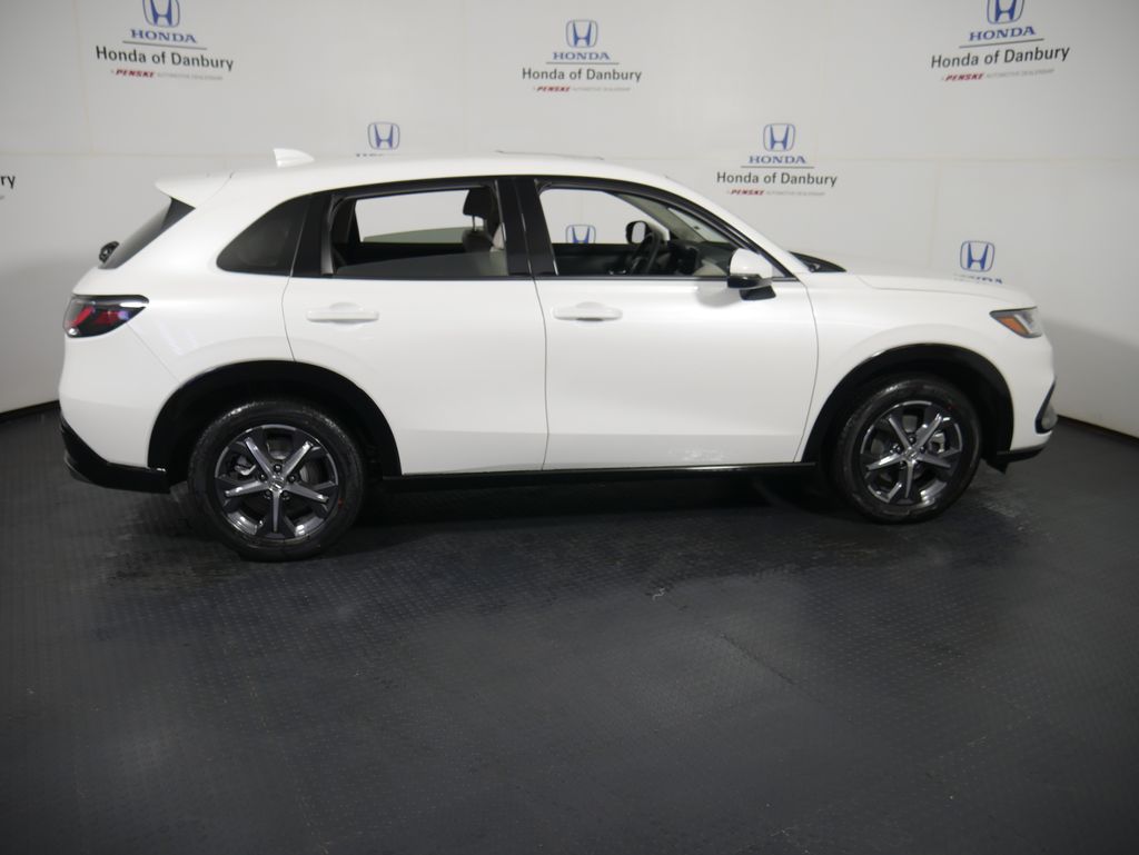 2026 Honda HR-V EX-L photo 2