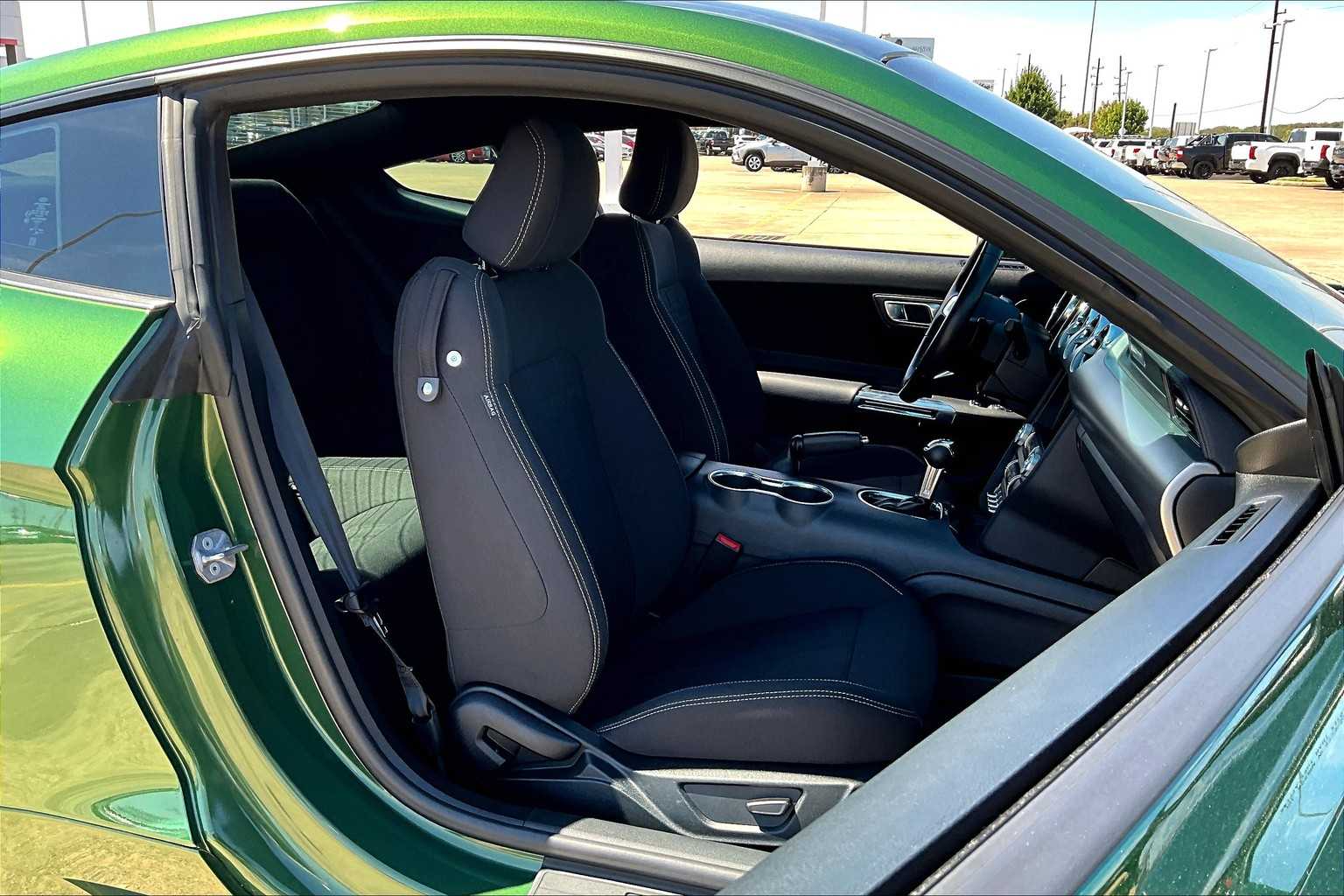2023 Ford Mustang GT photo 6