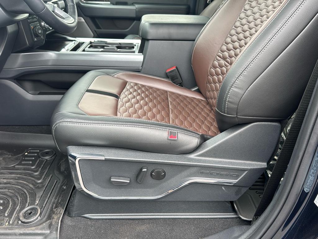 2024 Ford F-250 Lariat photo 11