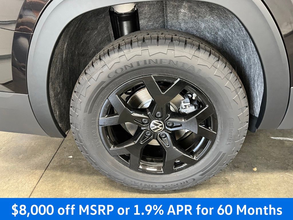 2025 Volkswagen Atlas Peak Edition SE photo 28