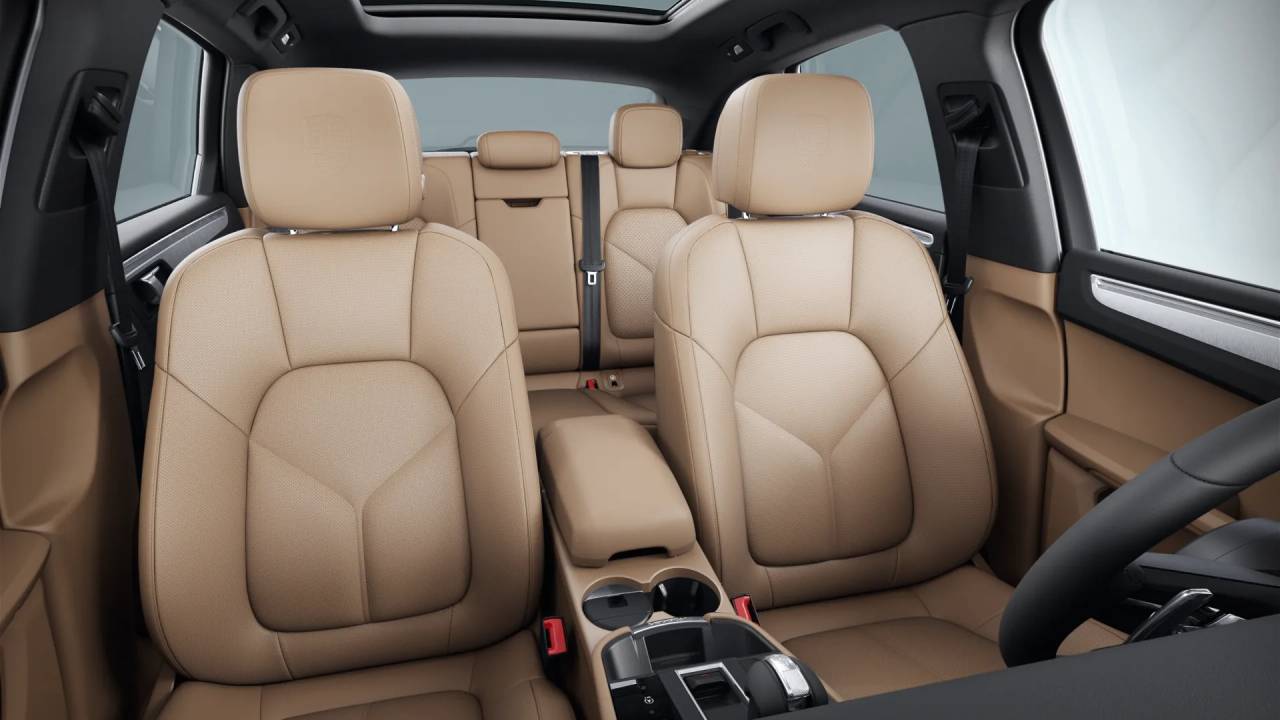 2026 Porsche Macan T photo 11