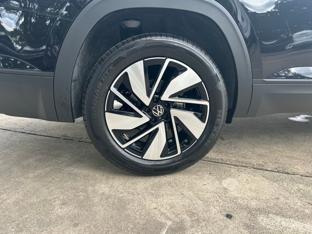 2026 Volkswagen Atlas SE Technology photo 15