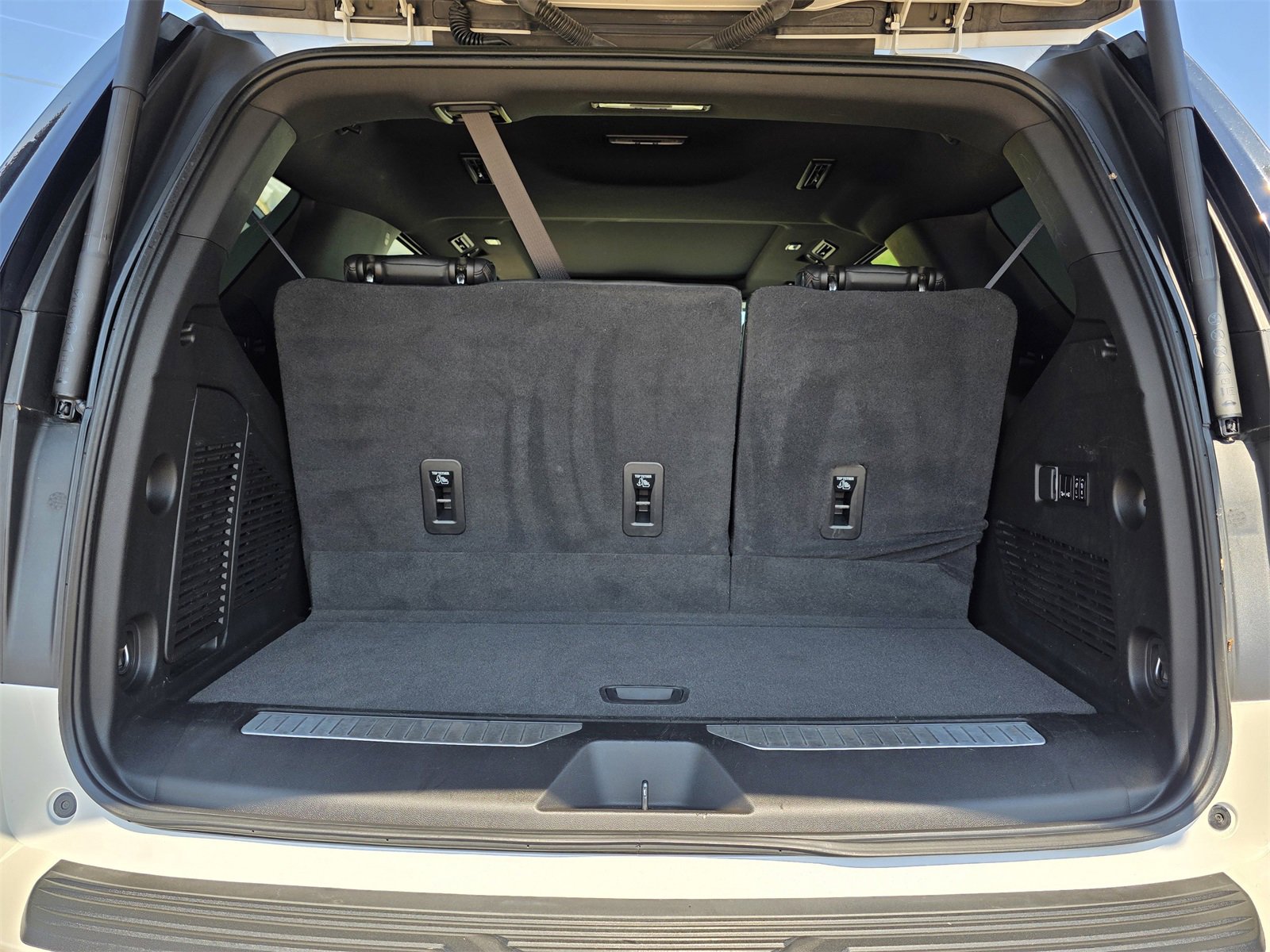 2022 Chevrolet Tahoe High Country photo 26