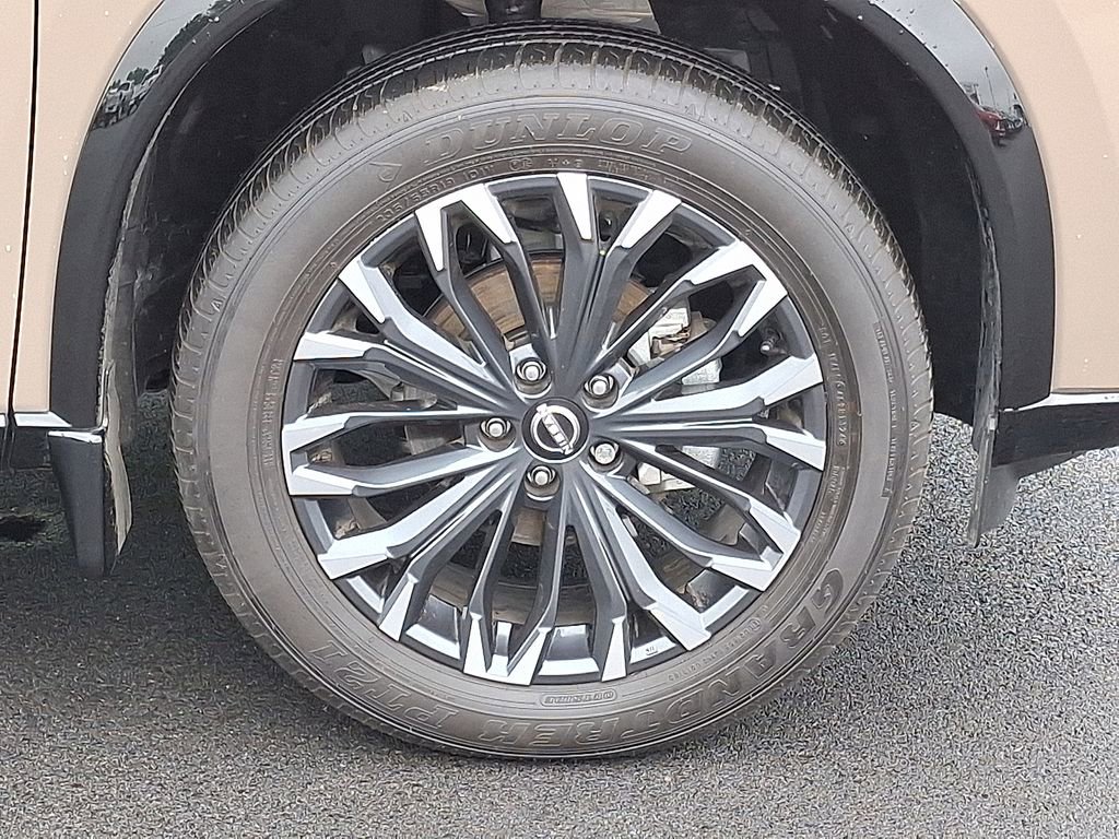 2024 Nissan Rogue Platinum photo 8