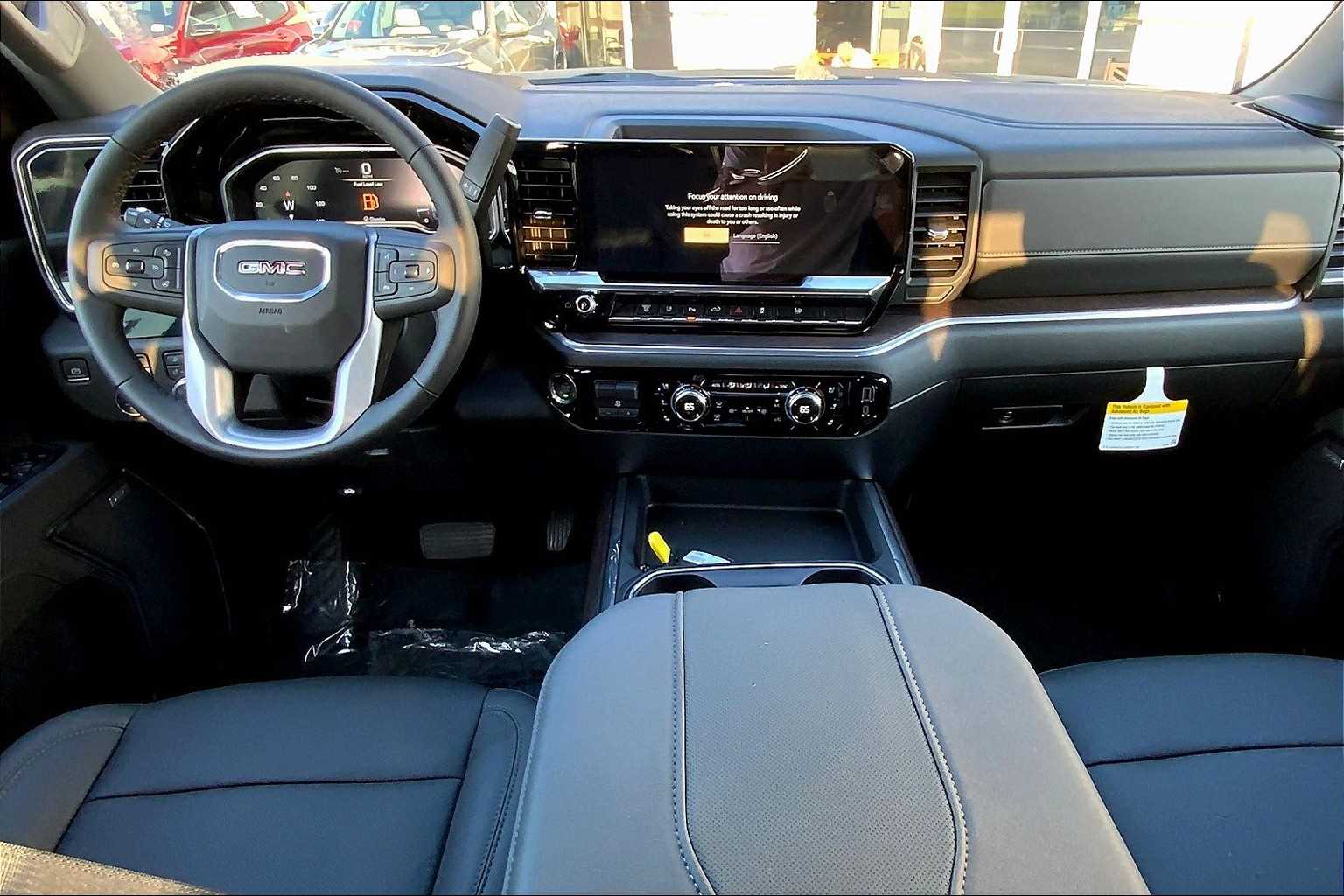 2025 Gmc Sierra 2500 HD SLT photo 4