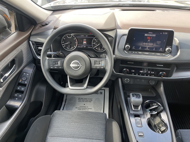 2023 Nissan Rogue SV photo 11