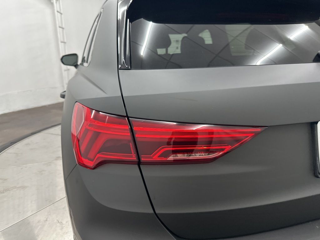 2022 Audi Q3 Premium photo 17