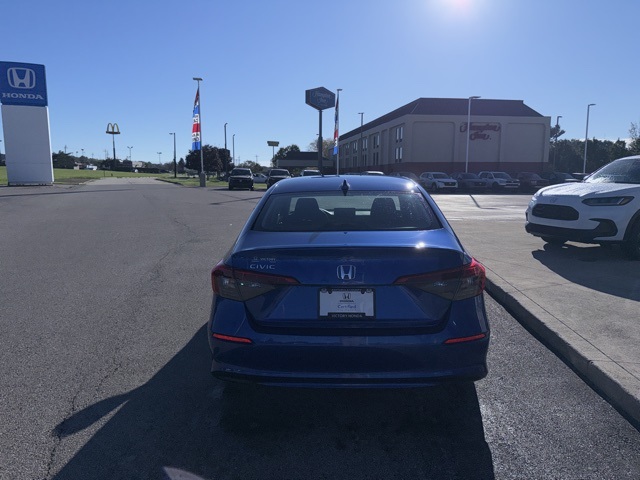 2022 Honda Civic LX photo 4