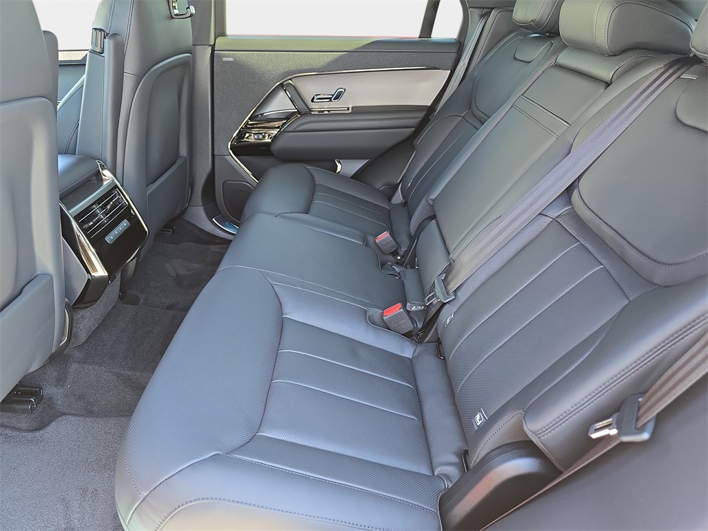 2025 Land Rover Range Rover Sport SE photo 15