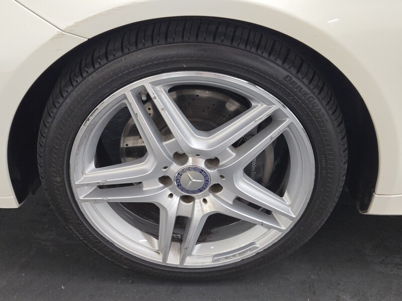 2011 Mercedes Benz E 350 photo 4
