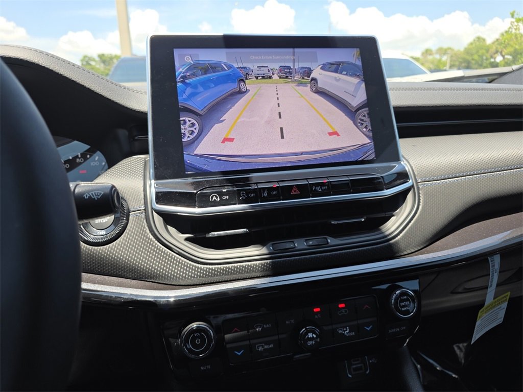 2025 Jeep Compass Limited photo 18