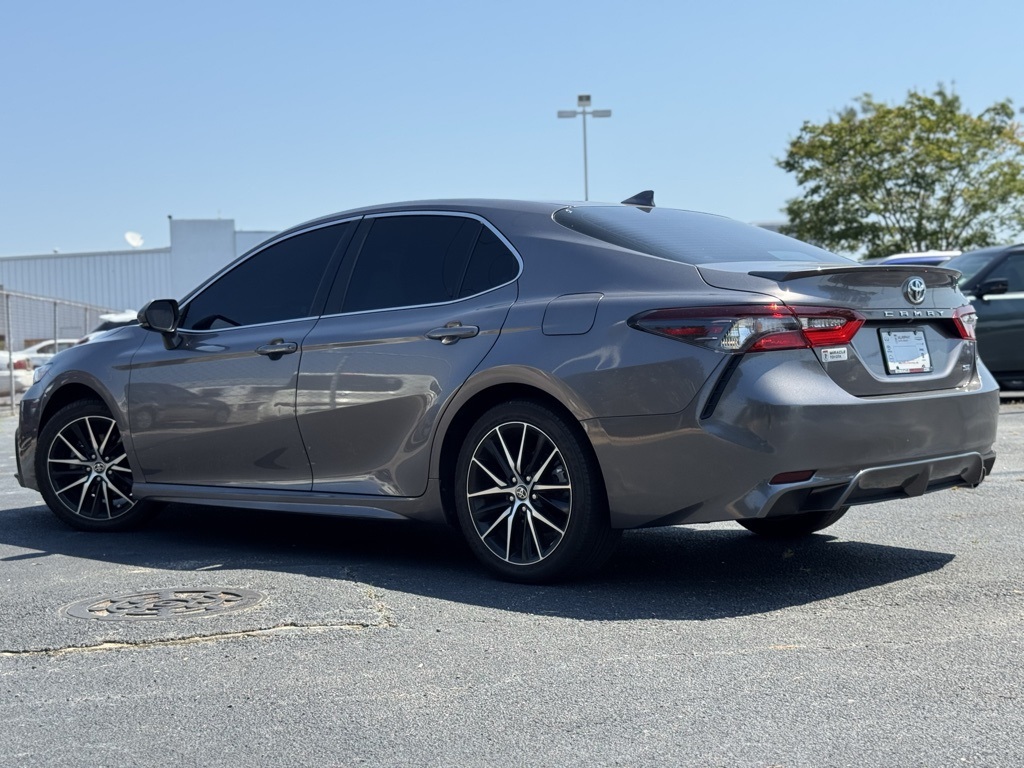 2023 Toyota Camry SE photo 2