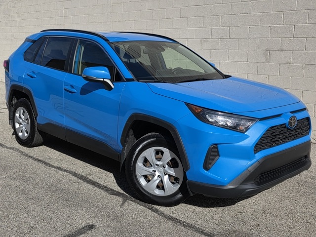 2019 Toyota RAV4 LE photo 7