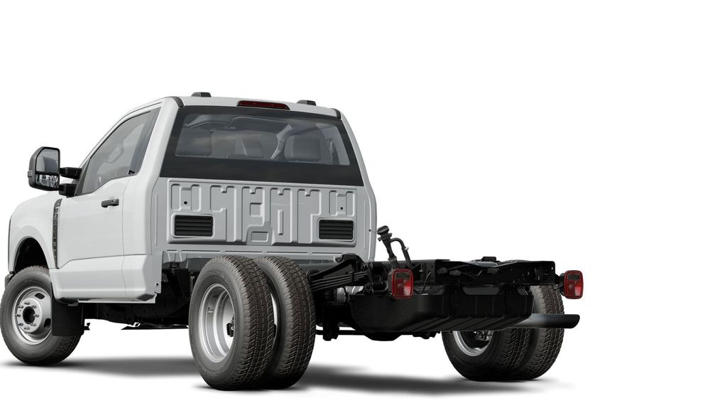 2025 Ford F-350 photo 2