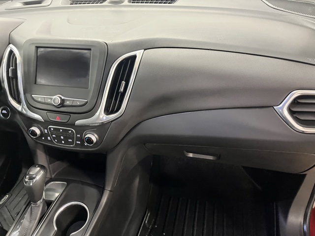 2020 Chevrolet Equinox LT photo 18