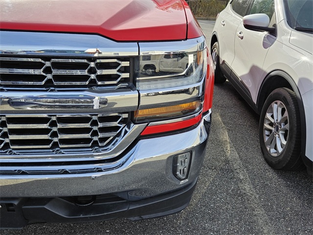 2018 Chevrolet Silverado 1500 LT photo 4