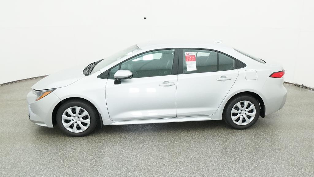 2025 Toyota Corolla LE photo 7