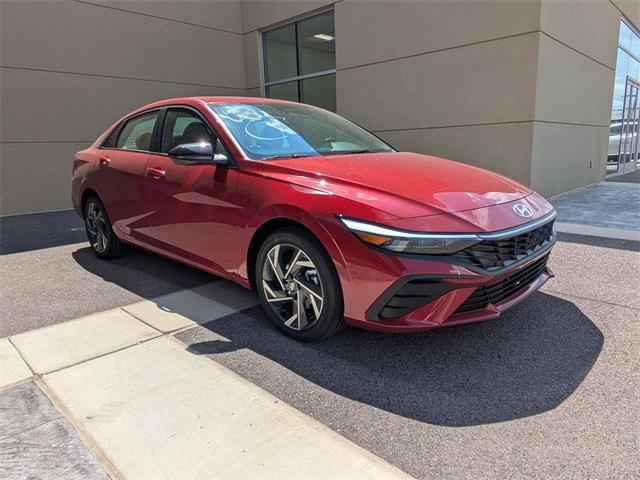 2025 Hyundai Elantra SEL Sport photo 4