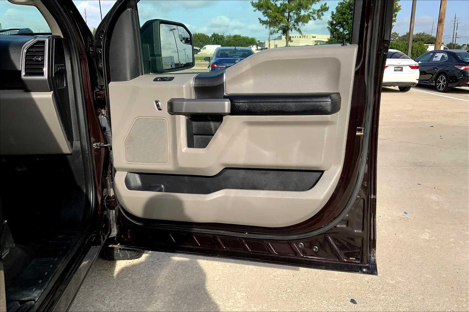 2020 Ford F-150 XLT photo 21
