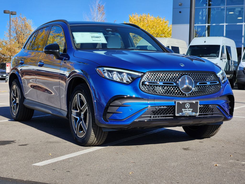 2026 Mercedes-Benz GLC Base's photo
