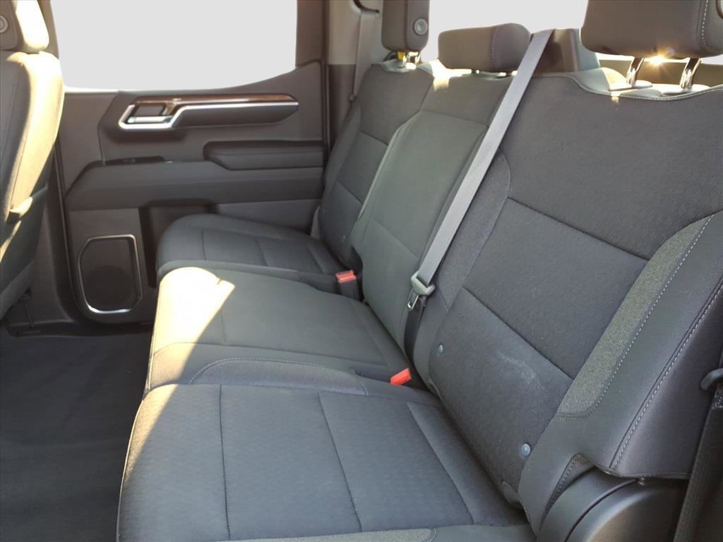 2022 Chevrolet Silverado 1500 LT photo 13