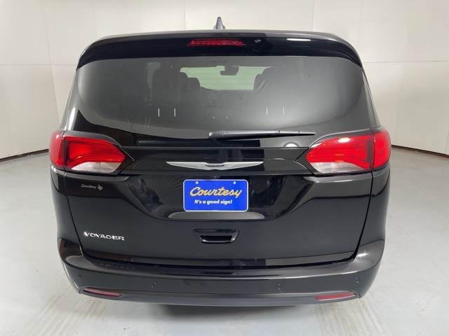 2026 Chrysler Voyager LX photo 5