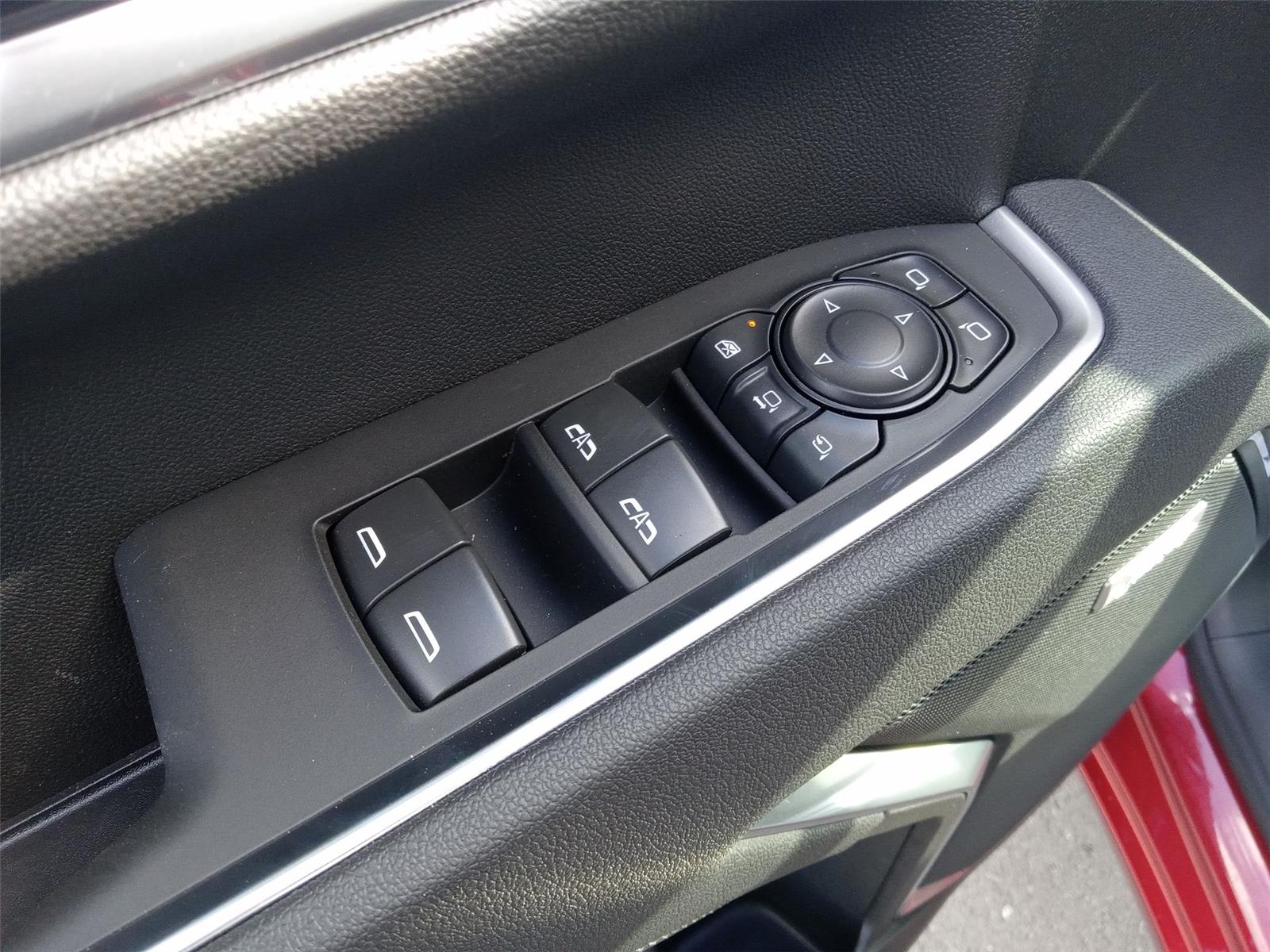 2025 Chevrolet Silverado 2500HD LTZ photo 13